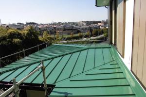 金属屋根　リフォーム　横浜